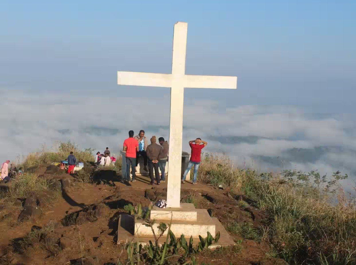 Kurumbalakotta View Point, Wayanad, Kerala - Vushii.com